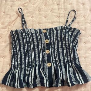 No boundaries top, size small